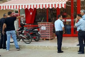 Antalya'da silahlı market soygunu