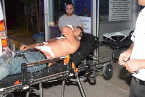 Asker eğlencesinde bı&ccedil;aklı saldırı: 4 yaralı