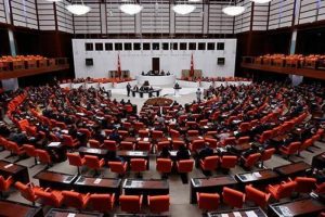 Darbe girişimini araştıracak komisyona yoğun ilgi