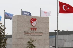 TFF'de t&uuml;m kurullar istifa etti!