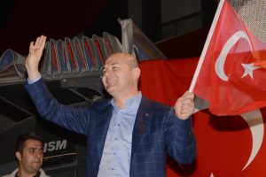 "Amerika Fethullah denen psikopatı tıpış tıpış verecek"