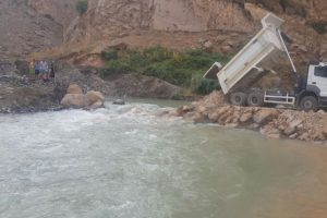 K&uuml;&ccedil;&uuml;k &ccedil;ocuğu arama &ccedil;alışmaları s&uuml;r&uuml;yor