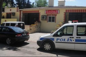 Gaziantep'te otomobil motosiklete &ccedil;arptı: 1 &ouml;l&uuml;, 7 yaralı