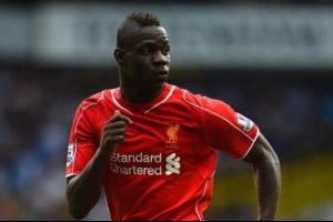 Balotelli'de flaş gelişme! Fikret Orman'la buluştu...