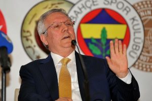 "Y&uuml;zyıllık ulu bir &ccedil;ınar en hoyrat şekilde yıkılmaya &ccedil;alışıldı"
