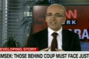 Şimşek, CNN International yayınında sordu: Beyaz Saray'a saldırsalar ne yapardınız?