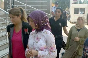 FET&Ouml; operasyonunda &ouml;ğretmen ve ablalar adliyeye sevk edildi