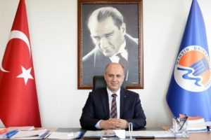 &Uuml;niversitelerarası Kurul Başkanlığına Prof. Dr. &Ccedil;amsarı getirildi