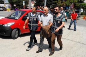 D&uuml;zce'de FET&Ouml; soruşturmasında 22 kişi adliyede