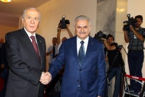 Kritik g&ouml;r&uuml;şmelerden sonra peş peşe a&ccedil;ıklamalar geldi