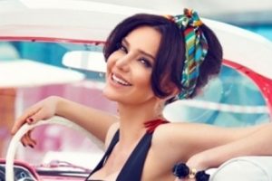 Hande Ataizi'den Latin alb&uuml;m