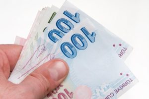 En &ccedil;ok kira ve konuta, en az sağlığa harcadık