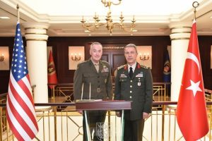 ABD'li mevkidaşından Orgeneral Akar'a ziyaret