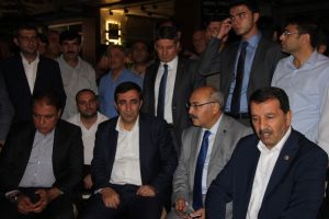 Yılmaz: Bunlar kuzu postu giymiş &ccedil;akallardır