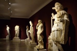 İmparator Caracalla'nın tek b&uuml;t&uuml;n heykeli Antalya M&uuml;zesi'nde