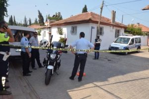Ge&ccedil;en yıl kendisini yaralayanı tabancayla &ouml;ld&uuml;rd&uuml;