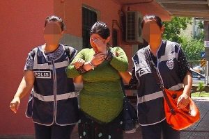 Oğlunun &ouml;ld&uuml;ğ&uuml;n&uuml; 2 g&uuml;n sonra ihbar eden anne tutuklandı