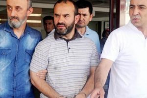 G&uuml;len'in sağ kolu olduğu iddia edilen Hancı, adliyeye sevk edildi