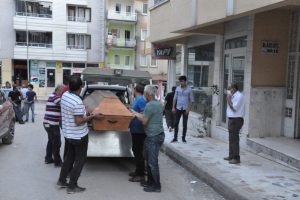117 yaşındaki kadın evinde &ouml;l&uuml; bulundu