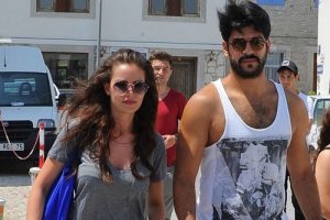 Fahriye Evcen ve Burak &Ouml;z&ccedil;ivit aşk tazeliyor