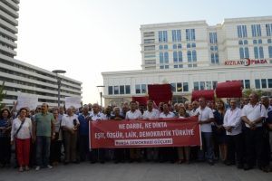 "Darbe soruşturmasının cadı avına d&ouml;nmesine izin vermeyeceğiz!"