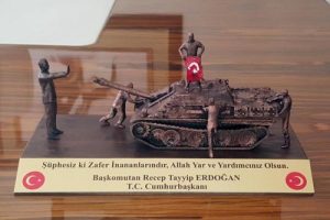 79 TL'ye 'Darbe biblosu'