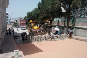 Bursa Yıldırım'da yol genişletme &ccedil;alışmaları devam ediyor