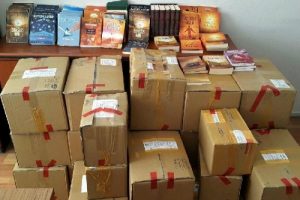 FET&Ouml;'n&uuml;n 1161 kitap ve cd'sine el konuldu