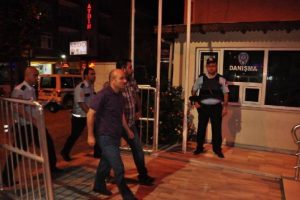 Dağlıca'da askeri aracın ge&ccedil;işi sırasında patlama: 1 yaralıa