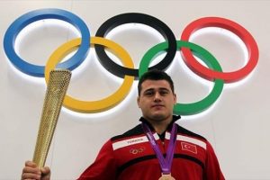 Olimpiyatlarda T&uuml;rk bayrağını Kayaalp taşıyacak