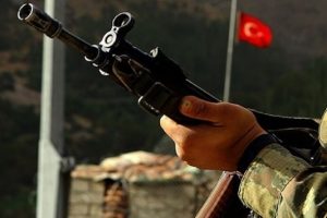 Nizamiye n&ouml;bet&ccedil;isi asker, arkadaşını &ouml;ld&uuml;rd&uuml;