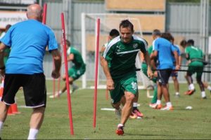 Bursaspor, kuvvet ve &ccedil;abukluk &ccedil;alıştı