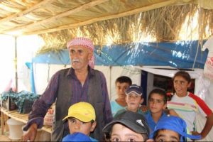 Nusaybin'de evleri yıkılan 13 aile, 5 aydır &ccedil;adırda yaşıyor