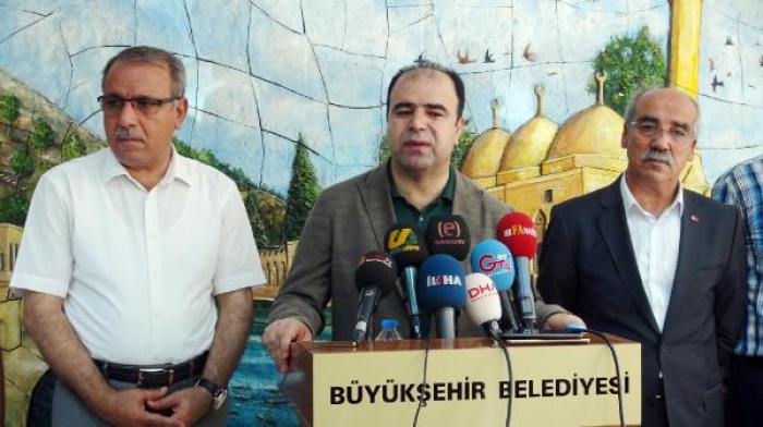 Şanlıurfa B&uuml;y&uuml;kşehir Belediyesi'nde 9 kişi a&ccedil;ığa alındı