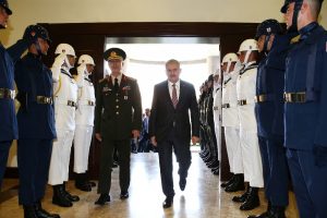 Başbakan'dan Genelkurmay'a ge&ccedil;miş olsun ziyareti