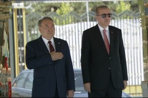 Cumhurbaşkanı Erdoğan, Kazakistan Cumhurbaşkanı Nazarbayev'i resmi t&ouml;renle karşıladı