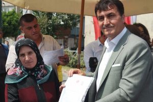 Bursa'da 136 haneye m&uuml;stakil tapuları dağıtıldı