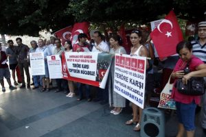 Vatan Partisi'nden 'FET&Ouml;'yle topyek&uuml;n' m&uuml;cadele kampanyası