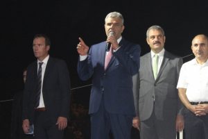 AK Partili Kaynak'tan G&uuml;len'e Deccal benzetmesi