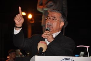 Bakan Yılmaz dış g&uuml;&ccedil;lere işaret etti
