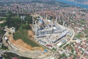 &Ccedil;amlıca'ya teleferik yerine metro geliyor