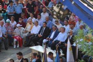 &Ccedil;ankırı'da onbinler demokrasi ve şehitler i&ccedil;in y&uuml;r&uuml;d&uuml;
