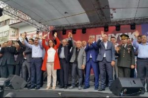 AK Partili &Ccedil;i&ccedil;ek: 15 Temmuz, post modern bir zındık hareketidir