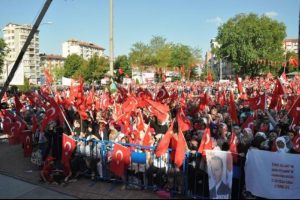 K&uuml;tahya'da Demokrasi ve Şehitler Mitingi