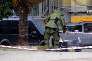 F&uuml;nye ile patlatılan poşetten pişmaniye kutuları &ccedil;ıktı