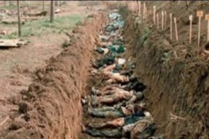 Irak'ta IŞİD'e ait toplu mezar bulundu