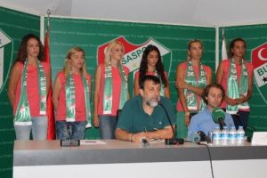 Voleybol'da Bursaspor 6 oyuncu ile s&ouml;zleşme imzaladı