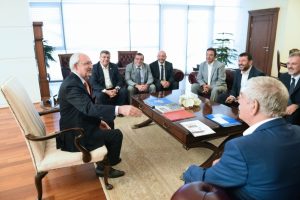 DİSK, KESK VE TMMOB heyetinden Kılı&ccedil;daroğlu'na ziyaret