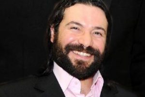 "Evde kapalı dışarıda a&ccedil;ık giyinmen gerekiyor"
