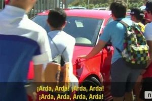 Barcelonalı taraftarlar Arda Turan'a k&uuml;f&uuml;r etti!